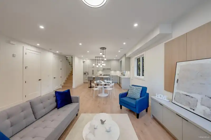 2 6136 IRMIN STREET - photo 3 of 30