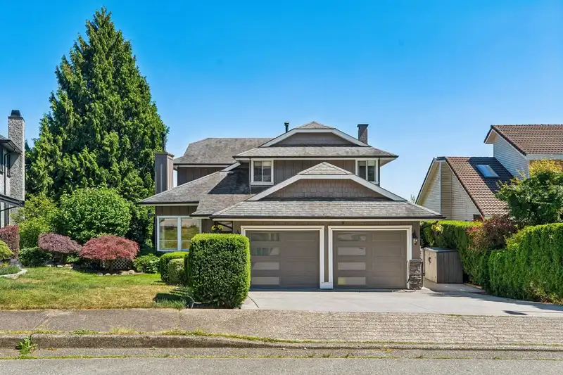 469 CARIBOO CRESCENT - photo 1 of 39