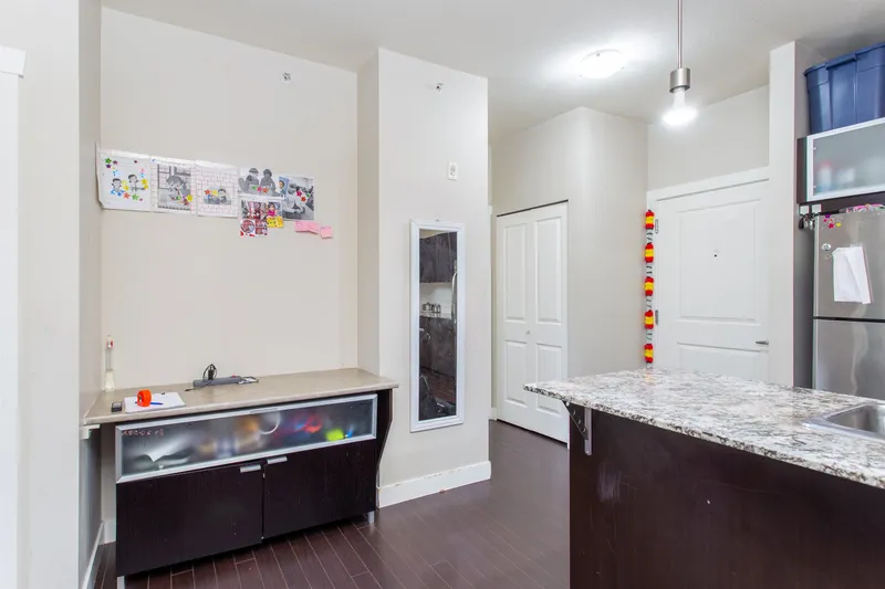 409 9655 KING GEORGE BOULEVARD - photo 4 of 16