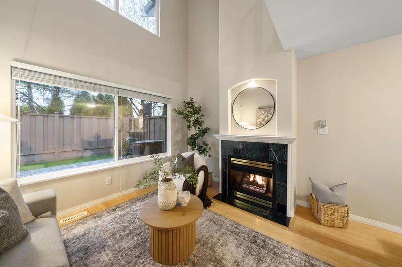 13 1370 RIVERWOOD GATE - photo 4 of 25