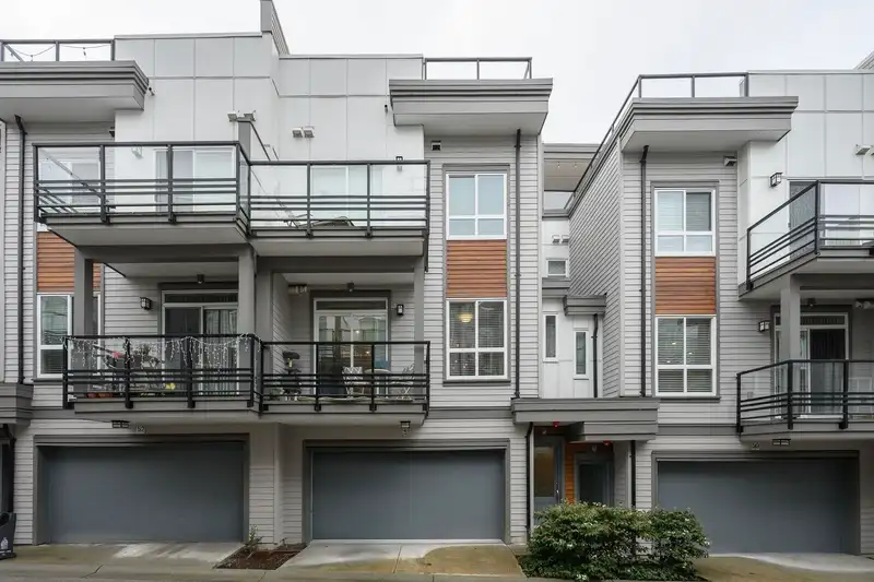 51 7947 209 STREET - photo 2 of 38