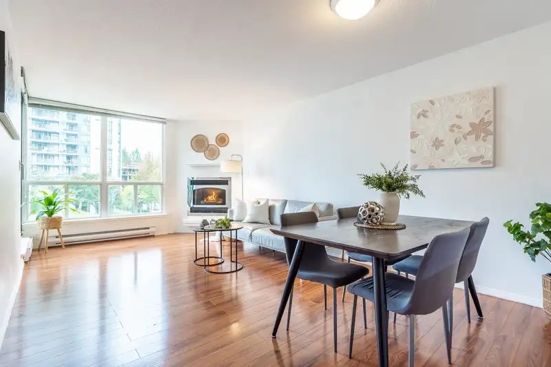 405 1148 HEFFLEY CRESCENT - photo 1 of 25