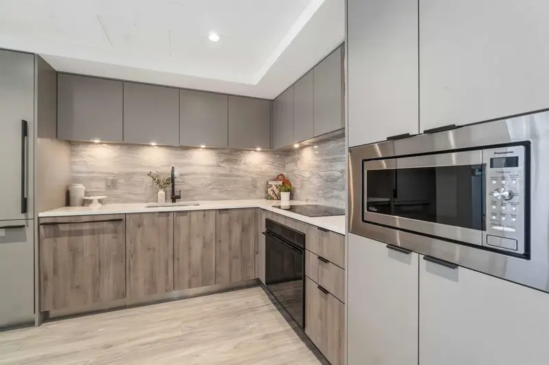 TH 109 755 HARBOURSIDE DRIVE - photo 3 of 25