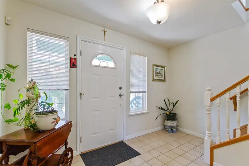 3277 MASON AVENUE - photo 2 of 30