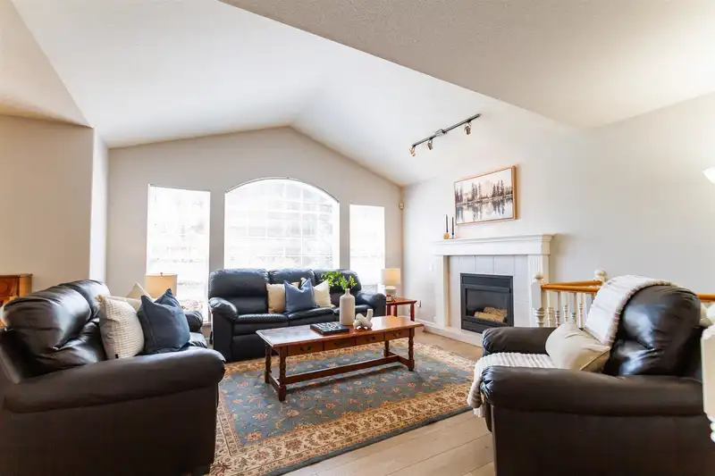 3277 MASON AVENUE - photo 3 of 30