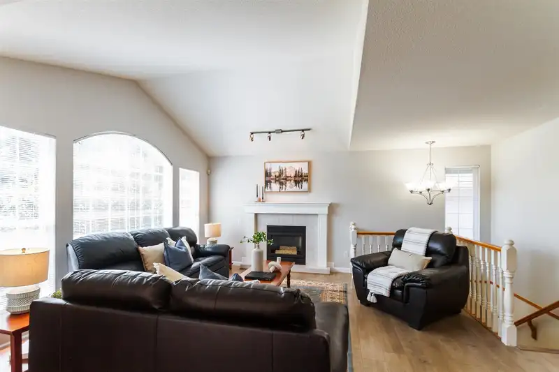 3277 MASON AVENUE - photo 4 of 30