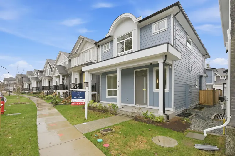 17156 1 AVENUE - photo 2 of 25