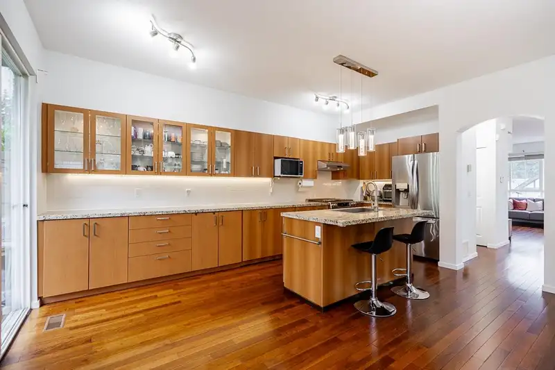 113 9088 HALSTON COURT - photo 4 of 39