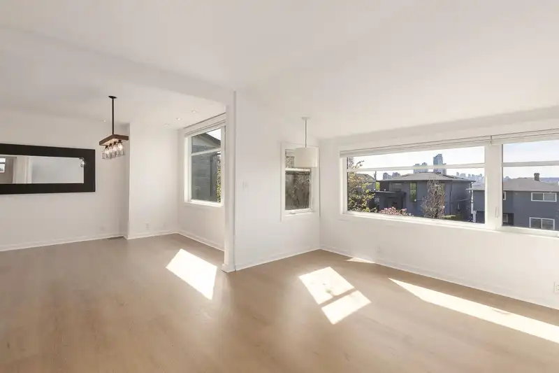 3853 FRANCES STREET - photo 4 of 30