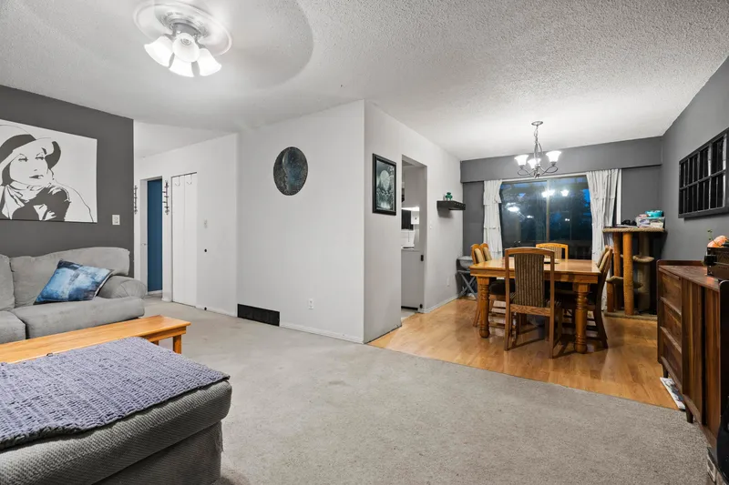 31911 STARLING AVENUE - photo 4 of 25