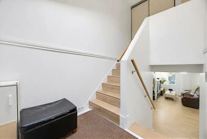 2757 ELLERSLIE AVENUE - photo 4 of 21