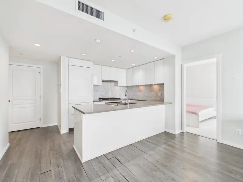 3603 5883 BARKER AVENUE - photo 1 of 12