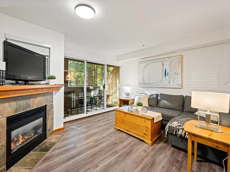 2 4335 NORTHLANDS BOULEVARD - photo 1 of 25