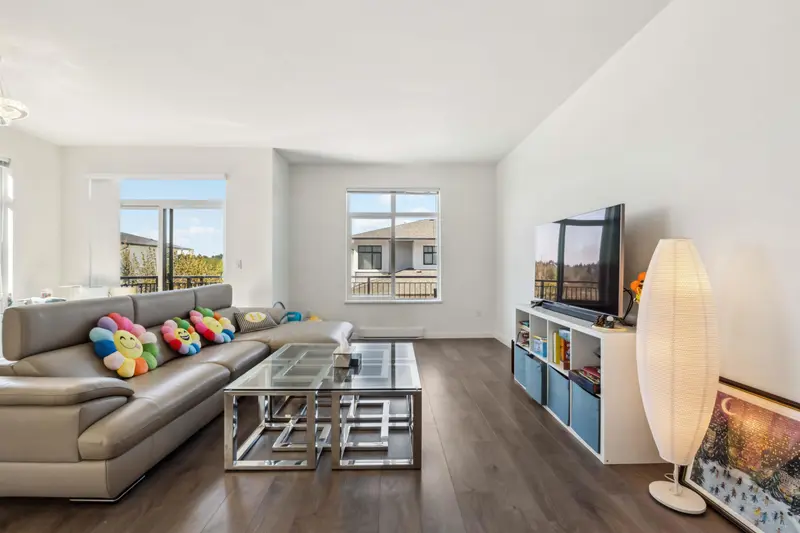 58 15255 SITKA DRIVE - photo 2 of 16