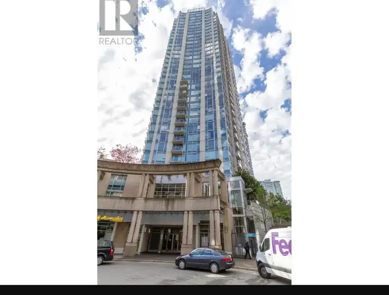 801 188 KEEFER PLACE - photo 1 of 17