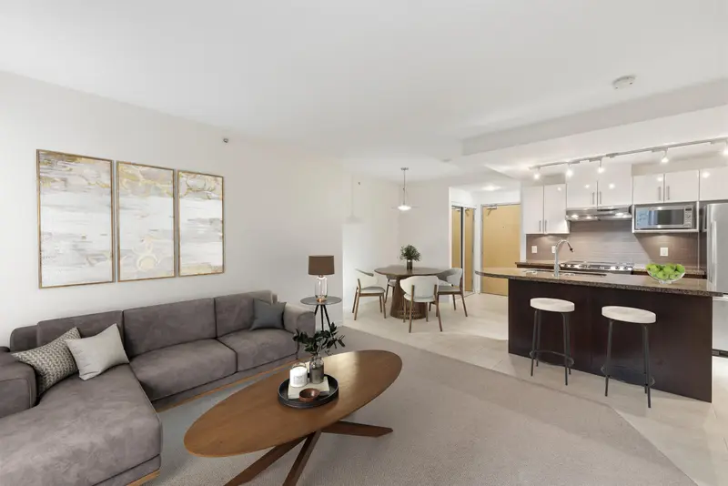 301 14 BEGBIE STREET - photo 1 of 22