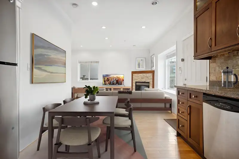 6453 BEATRICE STREET - photo 3 of 11