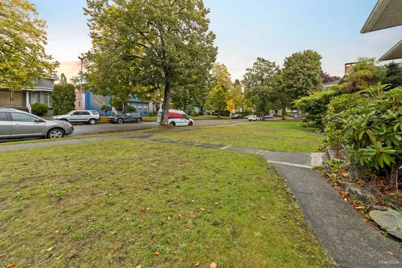 2442 UPLAND DRIVE - photo 4 of 27