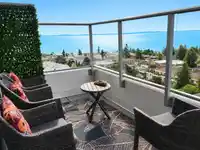 1008 1441 JOHNSTON ROAD - thumbnail 4