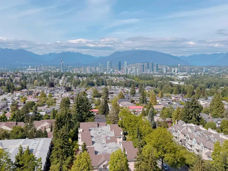 1802 5645 BARKER AVENUE - photo 2 of 16