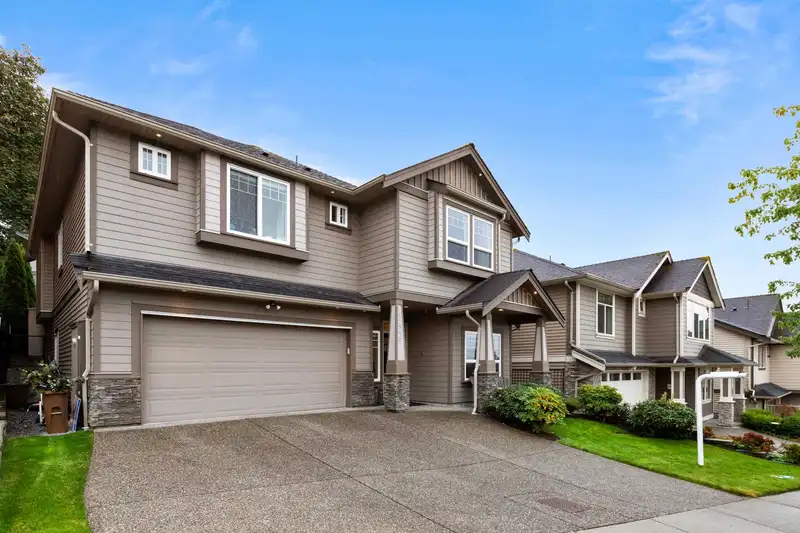 13448 BALSAM STREET - photo 2 of 40