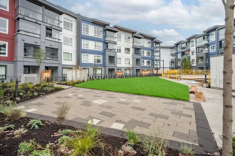 406 13788 76 AVENUE - photo 3 of 25