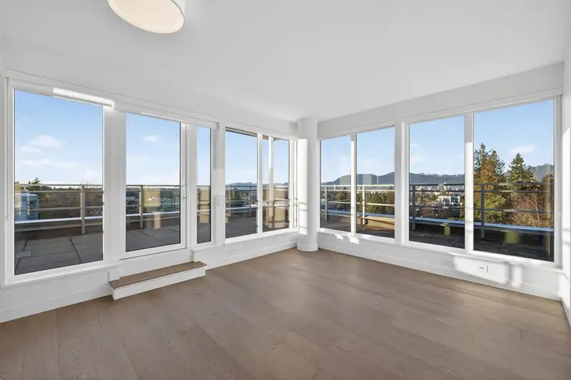 602 4908 CAMBIE STREET - photo 2 of 26