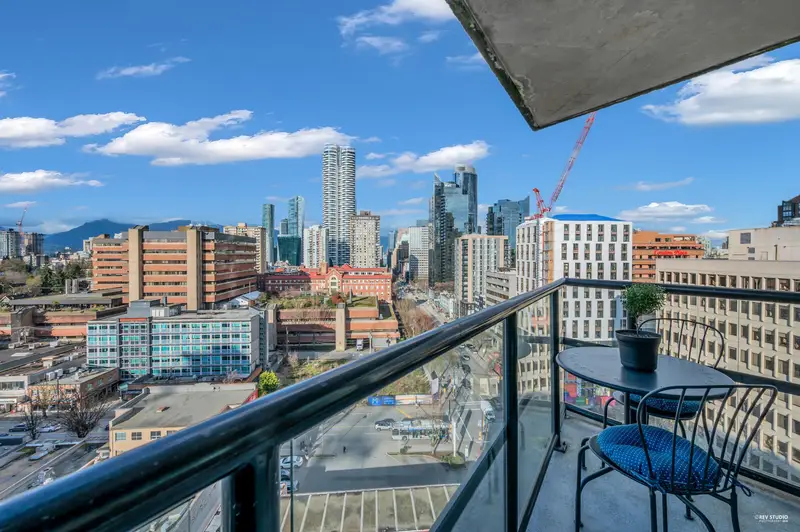 1501 1003 BURNABY STREET - photo 3 of 25