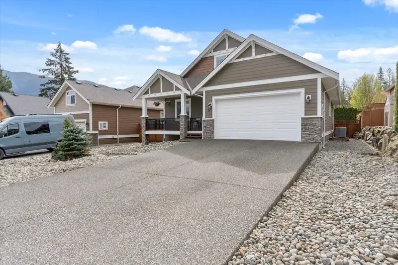 34 14550 MORRIS VALLEY ROAD - photo 4 of 40