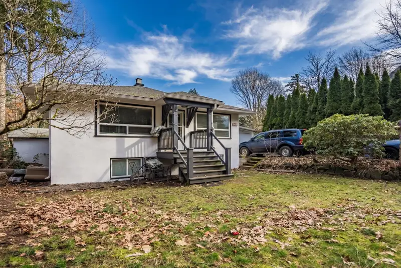 621 WATER AVENUE - photo 1 of 25