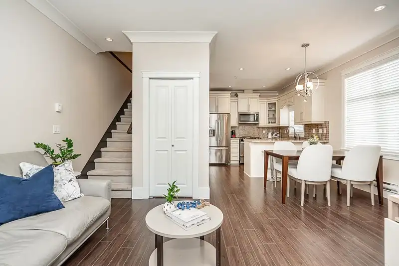1 3828 PENDER STREET - photo 1 of 29