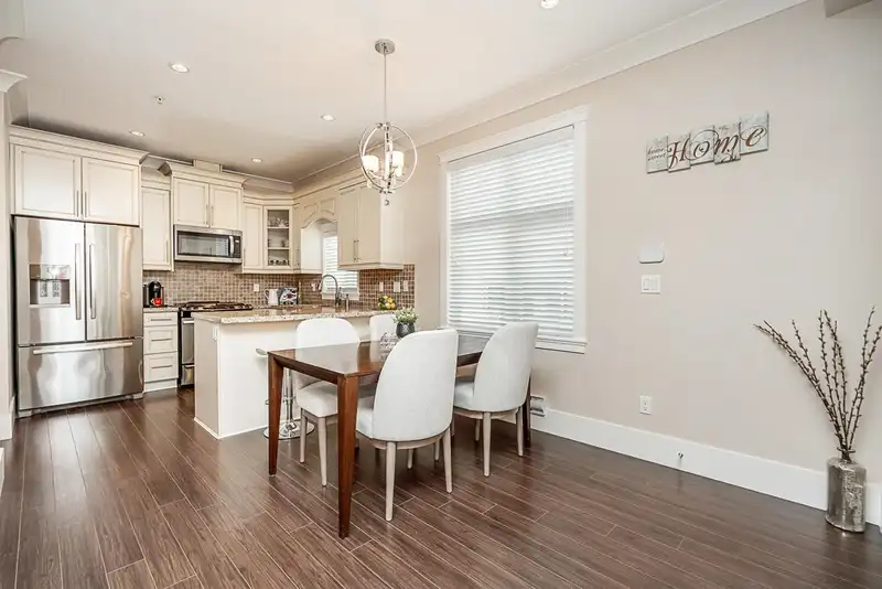 1 3828 PENDER STREET - photo 4 of 29