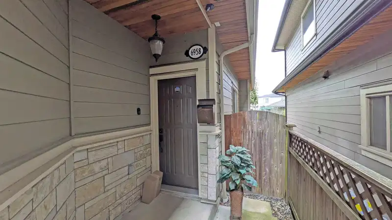 6958 DUNBLANE AVENUE - photo 2 of 18