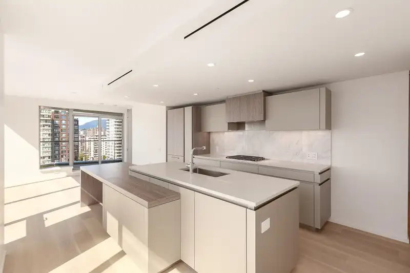 1403 889 PACIFIC STREET - photo 3 of 32