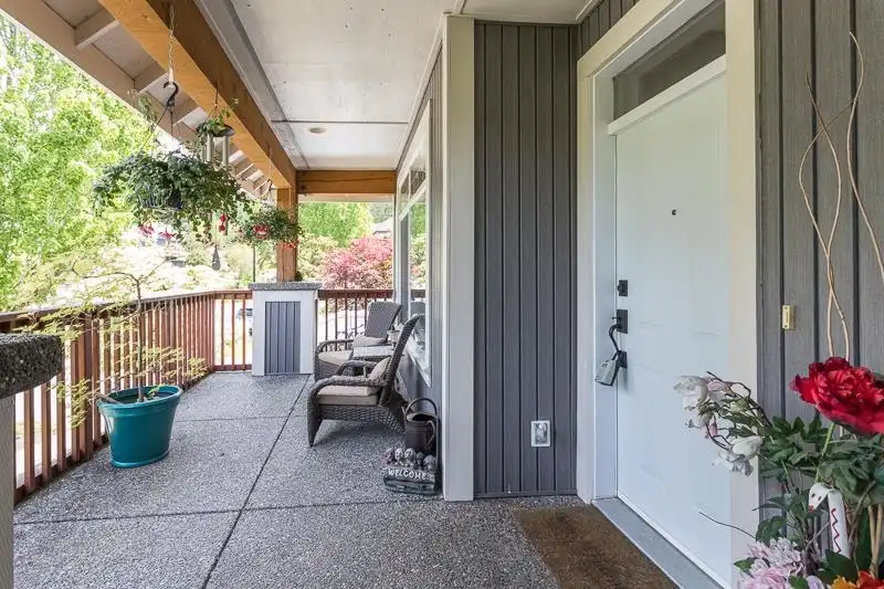 23058 FOREMAN DRIVE - photo 4 of 40