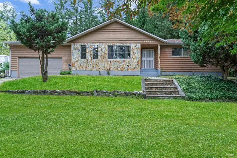 27841 LAUREL PLACE - photo 1 of 16