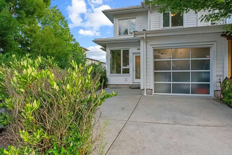3193 E KENT AVENUE NORTH - photo 1 of 36