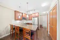 306 8328 207A STREET - thumbnail 5