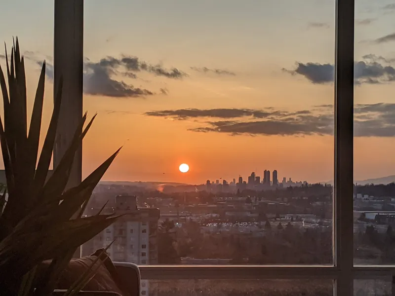 2203 9868 CAMERON STREET - photo 2 of 25