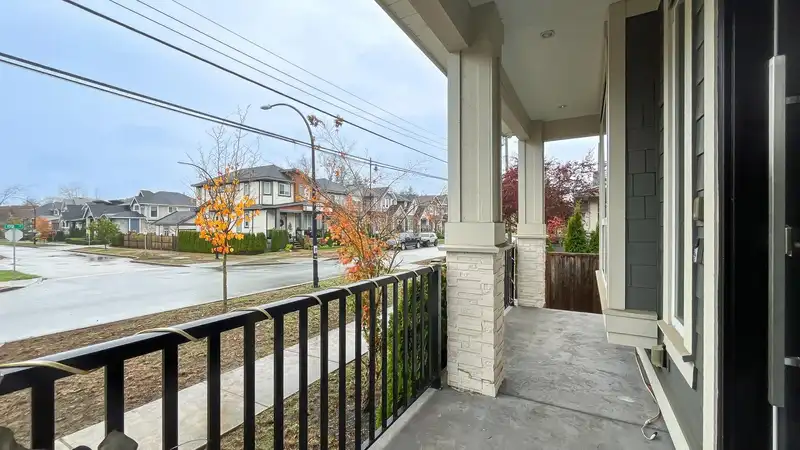 58 172 STREET - photo 2 of 39