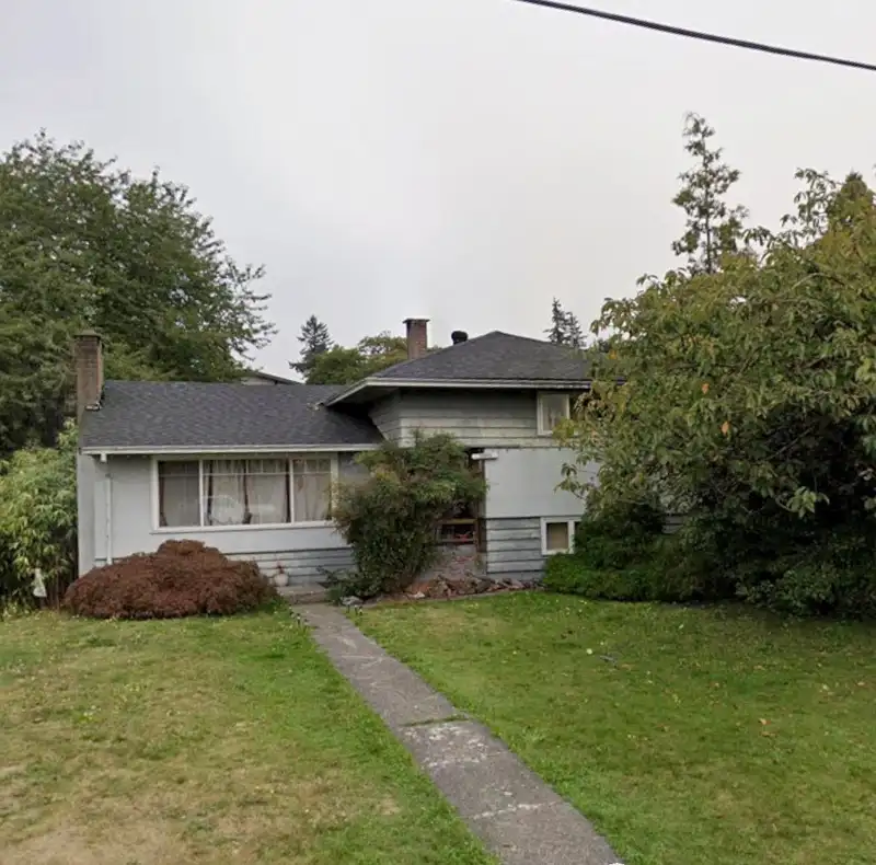 10910 128A STREET - photo 1 of 4