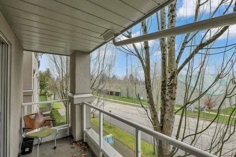 308 10533 UNIVERSITY DRIVE - photo 2 of 25