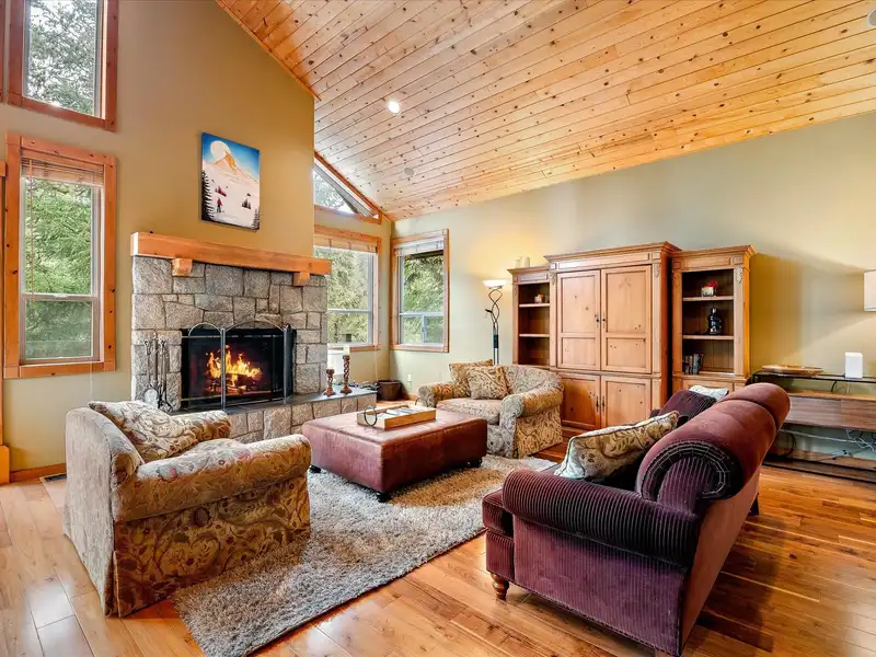 8115 MUIRFIELD CRESCENT - photo 4 of 35