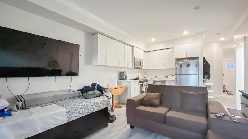 24 7247 140 STREET - photo 3 of 21