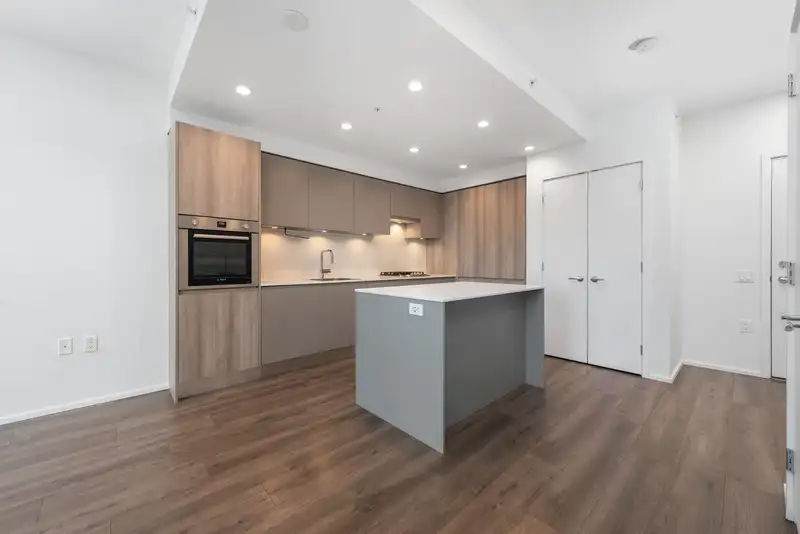 1004 3809 EVERGREEN PLACE - photo 4 of 21