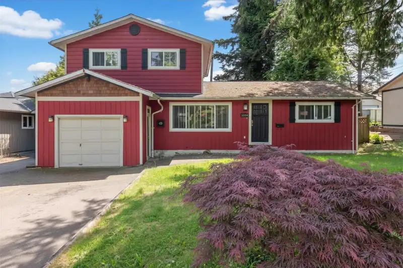 14770 60 AVENUE - photo 2 of 36