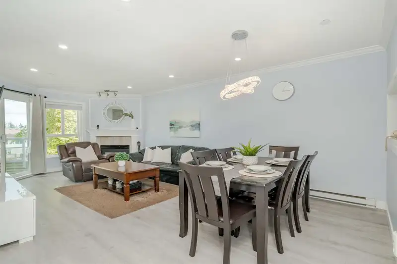 312 16137 83 AVENUE - photo 3 of 37