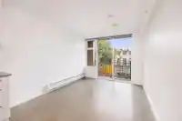 305 231 E PENDER STREET - thumbnail 2