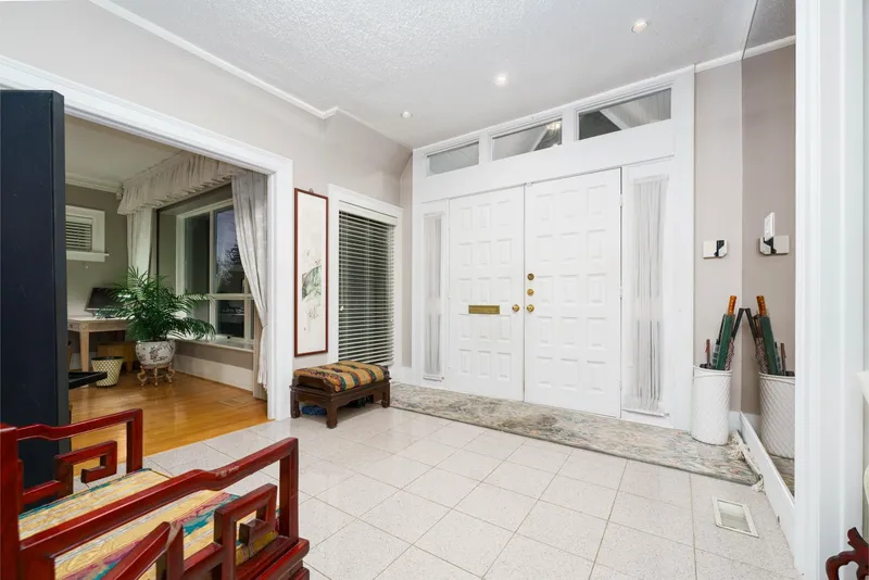 1450 W 40TH AVENUE - photo 3 of 21