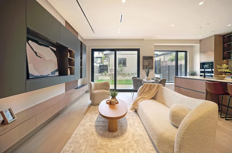 2 3460 W 14TH AVENUE - photo 4 of 25